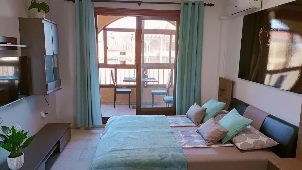 Grace Resident Studio Apartman Apartment La Mata  Bagian luar foto